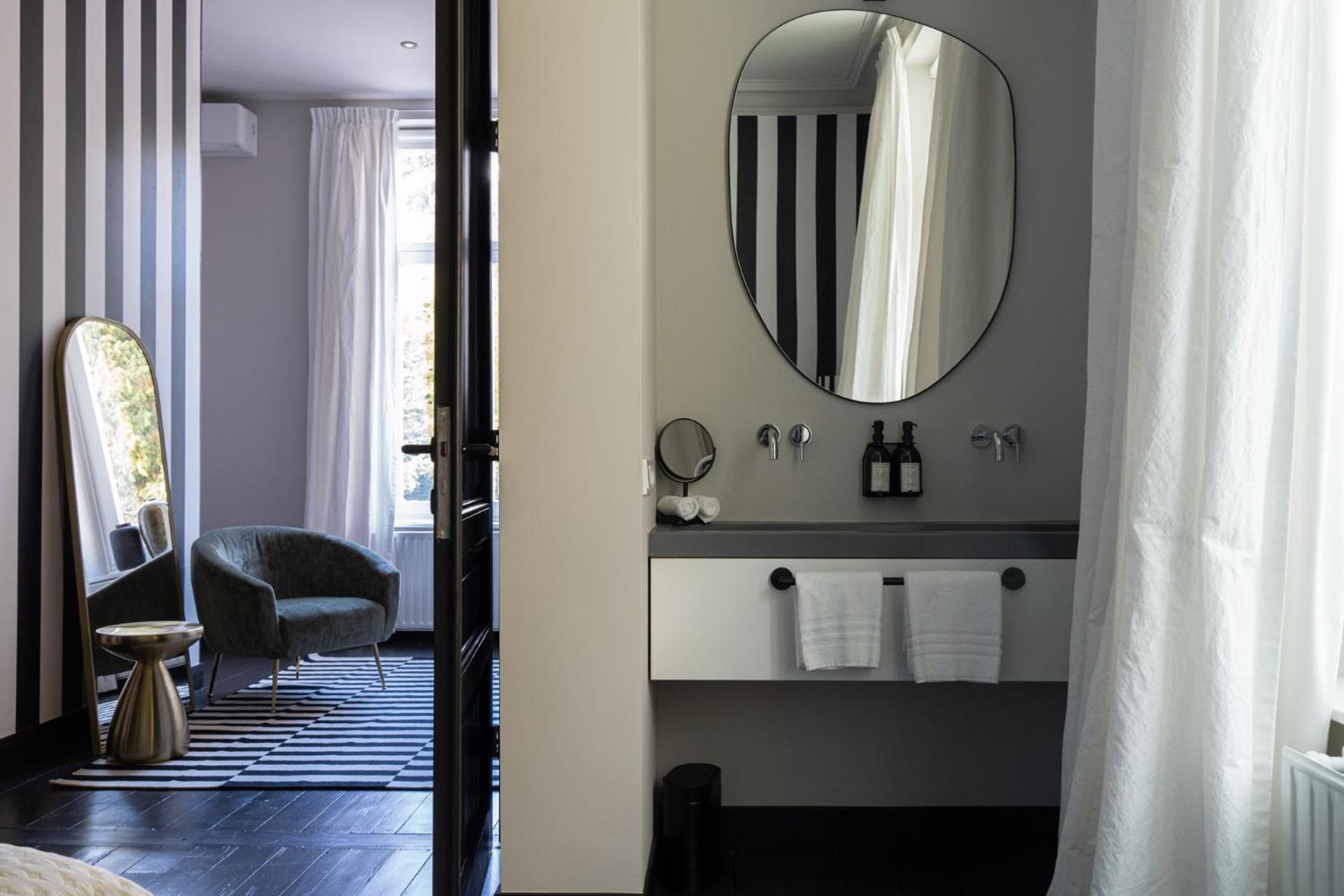 Villa V Petit Hotel Valkenburg aan de Geul Luaran gambar